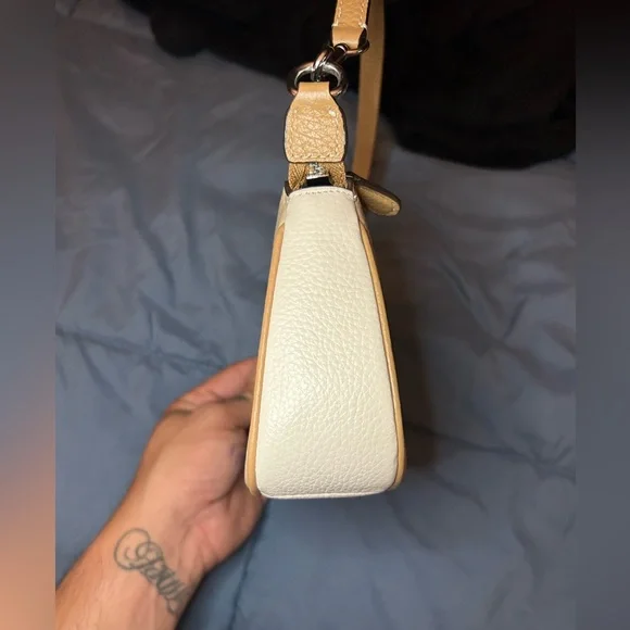 Only worn 1 time Nolita 19 bag coach brand - Picture 2 of 2